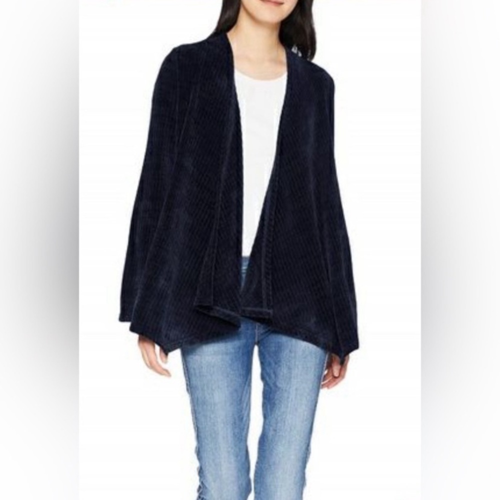 BB Dakota ribbed blue velvet sweater